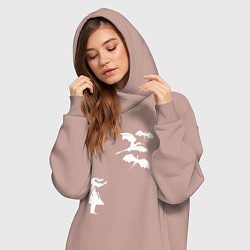 Женское худи-платье Девочка и драконы, цвет: пыльно-розовый — фото 2