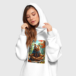 Женское худи-платье Медведь на медитации, цвет: белый — фото 2