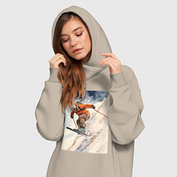 Женское худи-платье Горные лыжи спортсмен, цвет: миндальный — фото 2