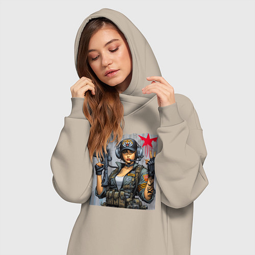 Женская толстовка-платье Cool military girl - graffiti / Миндальный – фото 3