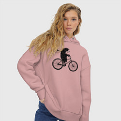 Толстовка оверсайз женская Ежик на велосипеде, цвет: пыльно-розовый — фото 2