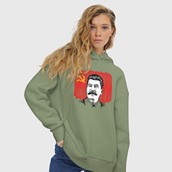 Толстовка оверсайз женская Сталин и флаг СССР, цвет: авокадо — фото 2