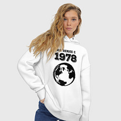 Толстовка оверсайз женская На Земле с 1978 с краской на светлом, цвет: белый — фото 2