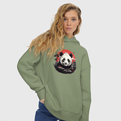 Толстовка оверсайз женская Панда с красным солнцем, цвет: авокадо — фото 2