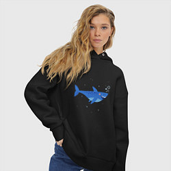 Толстовка оверсайз женская Синяя акула, цвет: черный — фото 2