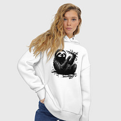 Толстовка оверсайз женская Ленивец с веткой, цвет: белый — фото 2