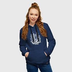 Толстовка-худи хлопковая женская Город в цветах, цвет: тёмно-синий — фото 2
