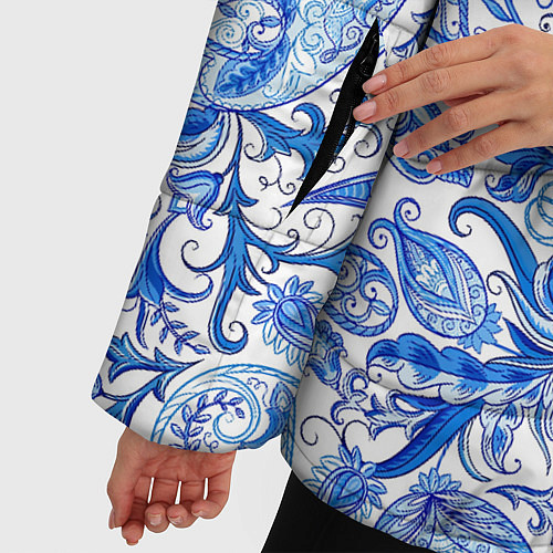 Женская зимняя куртка Гжельская роспись на белом фоне / 3D-Черный – фото 5