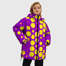 Куртка зимняя женская Желтые соты на фиолетовом фоне, цвет: 3D-черный — фото 2