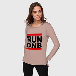 Лонгслив хлопковый женский RUN DNB, цвет: пыльно-розовый — фото 2