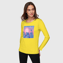 Лонгслив хлопковый женский Городская эстетика, цвет: желтый — фото 2