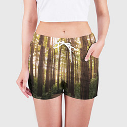 Шорты женские Дневной лес, деревья и свет, цвет: 3D-принт — фото 2