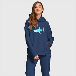 Женский костюм оверсайз Акула лазурный градиент цвета моря, цвет: тёмно-синий — фото 2