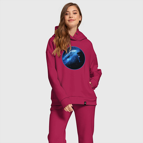 Женский костюм оверсайз Тардис в космическом пространстве / Маджента – фото 2