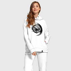 Женский костюм оверсайз Волейбольный мяч вихревой удар, цвет: белый — фото 2