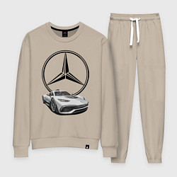 Женский костюм Mercedes - команда победителей!