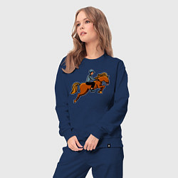 Костюм хлопковый женский Наездник на лошади, цвет: тёмно-синий — фото 2
