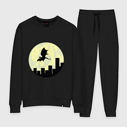 Костюм хлопковый женский Дракон, летящий над городом, цвет: черный