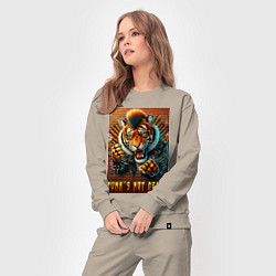 Костюм хлопковый женский Punks not dead - motto tiger, цвет: миндальный — фото 2