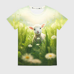 Женская футболка Овечка в траве