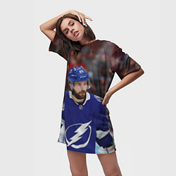 Футболка женская длинная Никита Кучеров, НХЛ, цвет: 3D-принт — фото 2