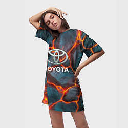 Футболка женская длинная Toyota Вулкан из плит, цвет: 3D-принт — фото 2