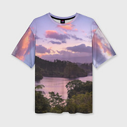 Женская футболка оверсайз Пейзаж вечерней реки и леса