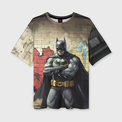 Женская футболка оверсайз Бэтмен на фоне стены