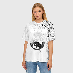 Футболка оверсайз женская Реал Мадрид черно белые краски, цвет: 3D-принт — фото 2