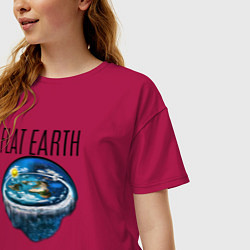 Футболка оверсайз женская The Flat Earth, цвет: маджента — фото 2