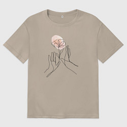 Футболка оверсайз женская Цветок в руках, цвет: миндальный