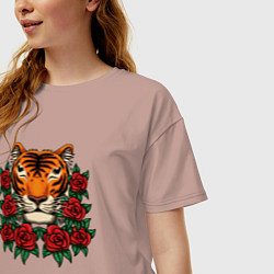 Футболка оверсайз женская Тигр в розах, цвет: пыльно-розовый — фото 2