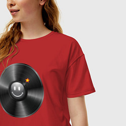 Футболка оверсайз женская Виниловая пластинка с бомбочкой, цвет: красный — фото 2