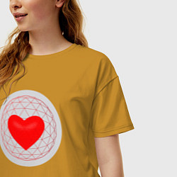 Футболка оверсайз женская Красное сердце с серым фоном, цвет: горчичный — фото 2
