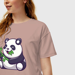 Футболка оверсайз женская Панда ест бамбук, цвет: пыльно-розовый — фото 2