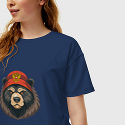Футболка оверсайз женская Русский медведь в шапке с гербом, цвет: тёмно-синий — фото 2