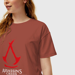 Футболка оверсайз женская Assassins creed shadows logo, цвет: кирпичный — фото 2