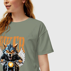 Футболка оверсайз женская Байкер волк на мотоцикле, цвет: авокадо — фото 2