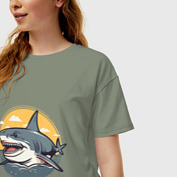 Футболка оверсайз женская Акула в кругу, цвет: авокадо — фото 2
