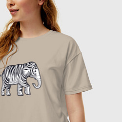 Футболка оверсайз женская Тигриный слон, цвет: миндальный — фото 2