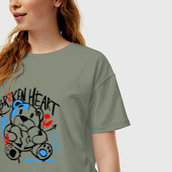 Футболка оверсайз женская Разбитое сердце и медведь, цвет: авокадо — фото 2