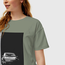 Футболка оверсайз женская Porsche 911 легендарный автомобиль, цвет: авокадо — фото 2