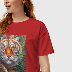 Футболка оверсайз женская Охотящийся тигр, цвет: красный — фото 2