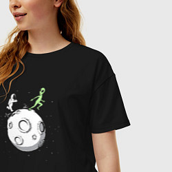 Футболка оверсайз женская Бег по Луне, цвет: черный — фото 2