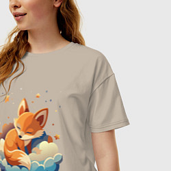 Футболка оверсайз женская Лисенок спит на облаке, цвет: миндальный — фото 2