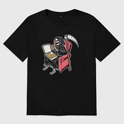 Женская футболка оверсайз Смерть ест пиццу в кресле