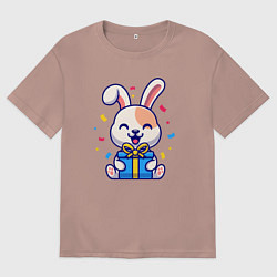 Футболка оверсайз женская Радостный зайчик с подарком, цвет: пыльно-розовый