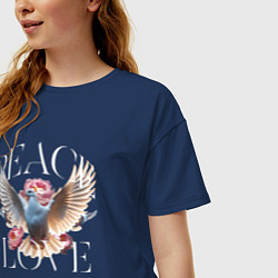 Футболка оверсайз женская Peace and love и белые голуби, цвет: тёмно-синий — фото 2