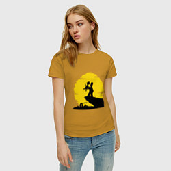 Футболка хлопковая женская Homer & Bart, цвет: горчичный — фото 2