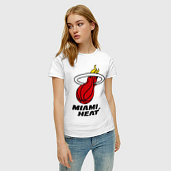 Футболка хлопковая женская Miami Heat-logo, цвет: белый — фото 2